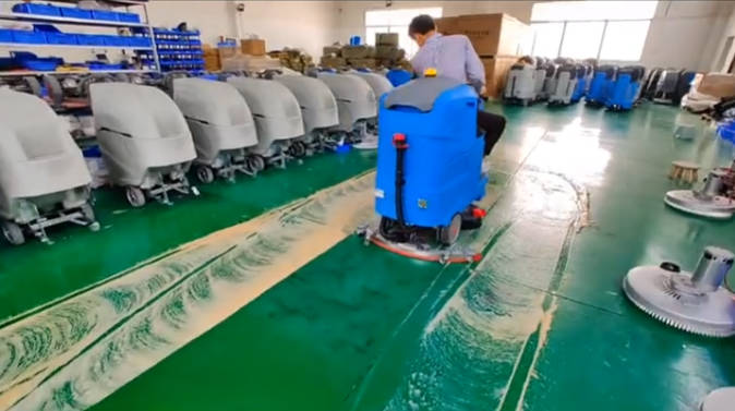 丽江2023年还在用人工的物业保洁不妨试试洗地机吧